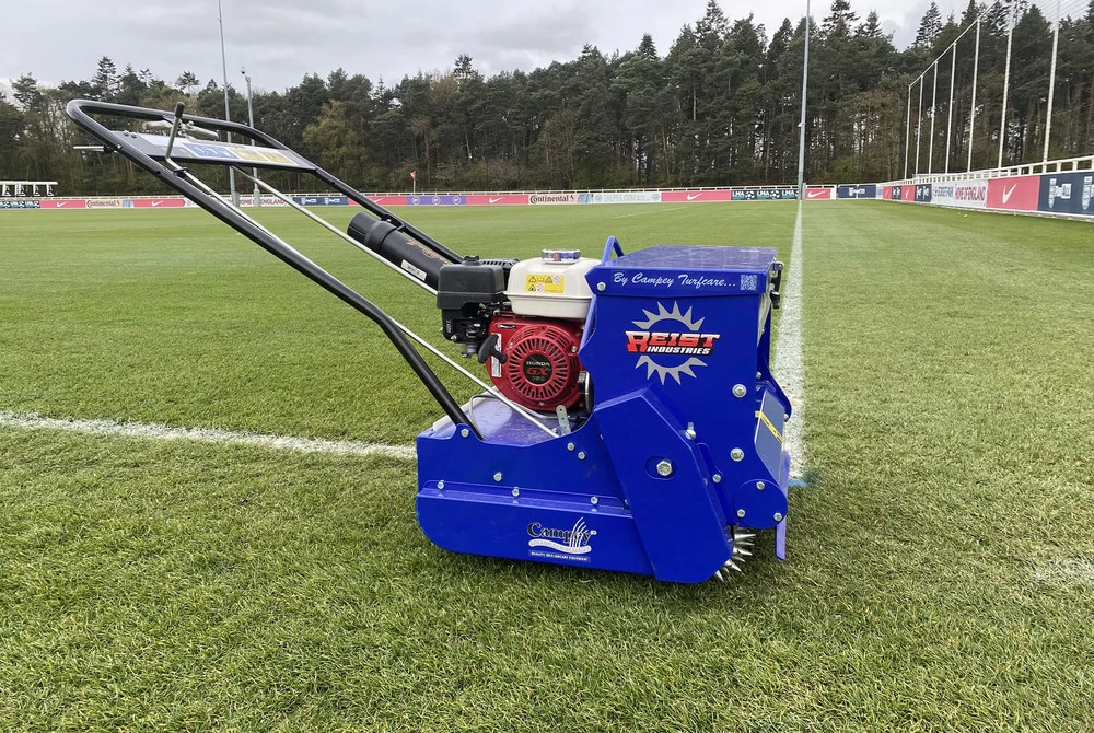 Pedestrian AeraSeeder 7 Pedestrian AeraSeeder - Image 5