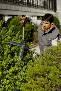 Bahco P51H-SL Extra Long Hedge Shears, Heavy Duty, Lightweight With Aluminium Handle 38 Bahco P51H-SL Extra Long Hedge Shears, Heavy Duty, Lightweight With Aluminium Handle -Plant Care Shop Bahco P51H SL Extra Long Hedge Shears Heavy Duty Lightweight with Aluminium Handle 6 68337.1707204594