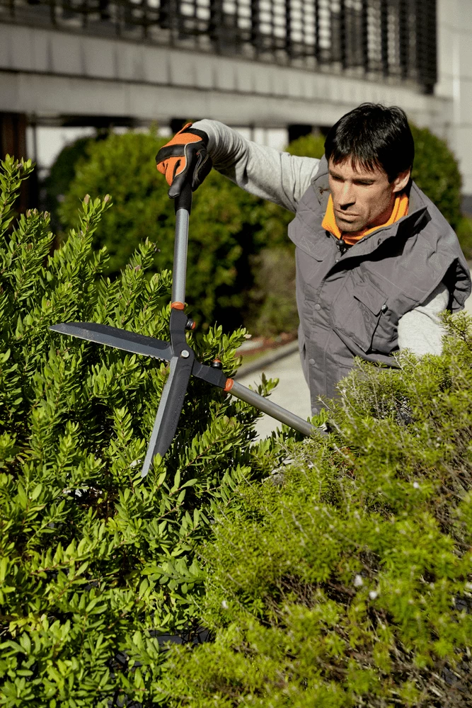 Bahco P51H-SL Extra Long Hedge Shears, Heavy Duty, Lightweight With Aluminium Handle 20 Bahco P51H-SL Extra Long Hedge Shears, Heavy Duty, Lightweight With Aluminium Handle - Image 18