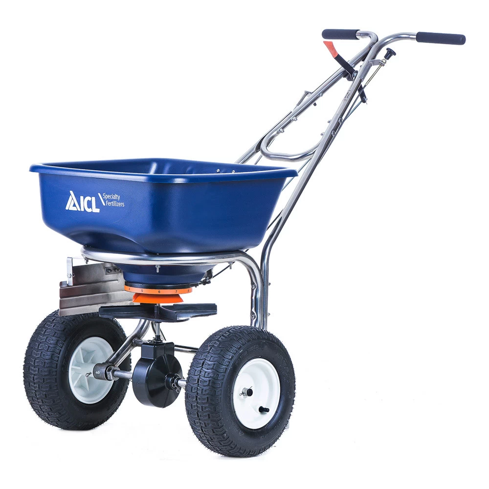 SR2000 Professional Broadcast Fertiliser Spreader 3 SR2000 Professional Broadcast Fertiliser Spreader