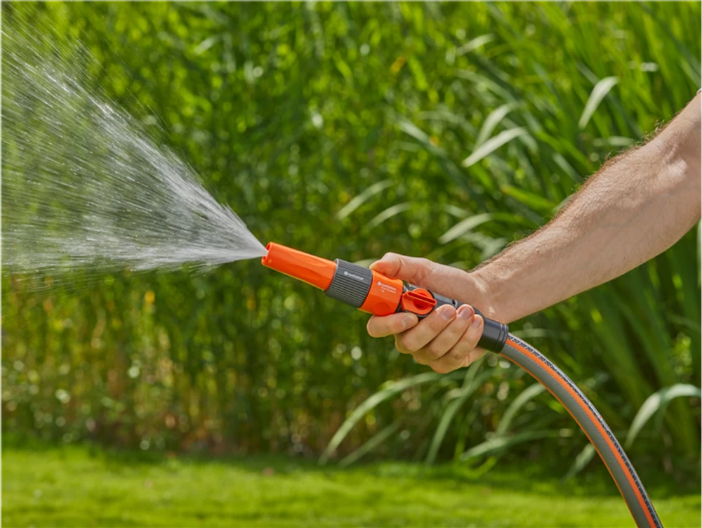 Gardena 19mm Maxi-Flo Adjustable Spray Nozzle 7 Gardena 19mm Maxi-Flo Adjustable Spray Nozzle - Image 5